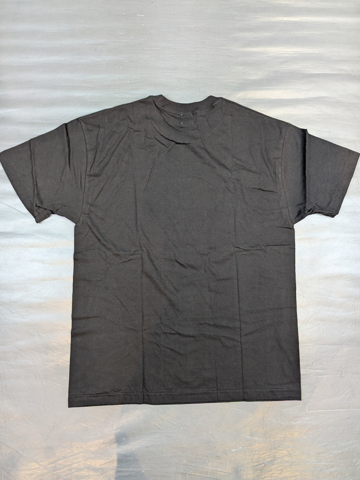 新日本プロレス×久米繊維 ライオンマークTシャツ(ブラック×ゴールド)