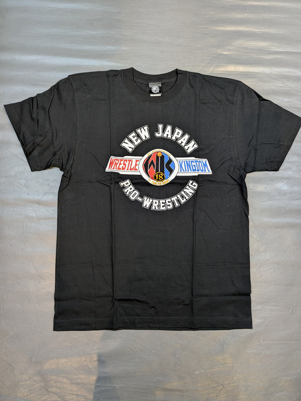 WRESTLE KINGDOM 18 Tournament Commemorative T-Shirt (2)