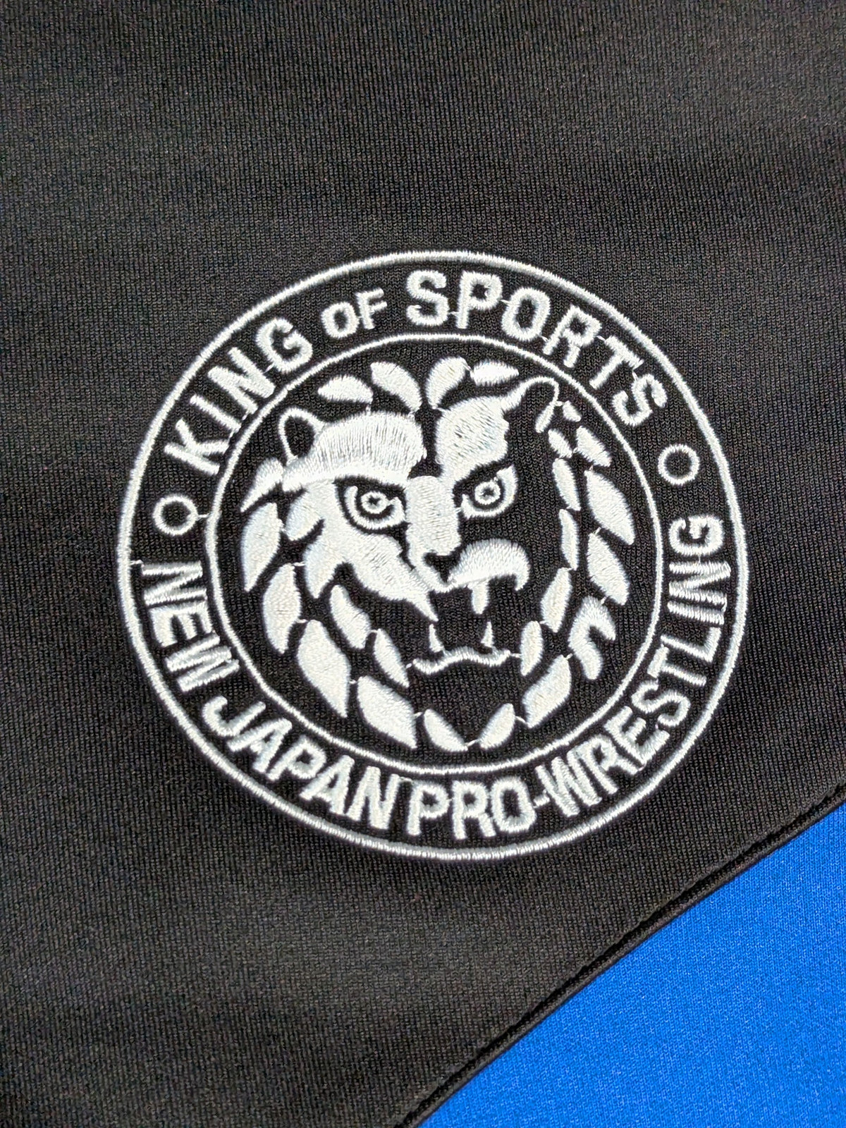 新日本プロレス×SOUL セットアップジャージ(2024/ブラック×ホワイト)
