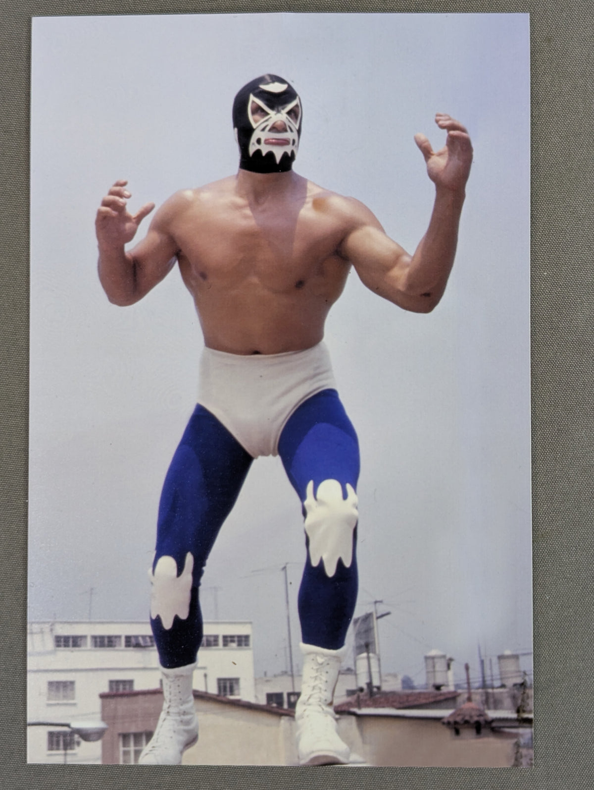 Mil Mascaras 1960s Lucha Libre magazine photo (A-4)