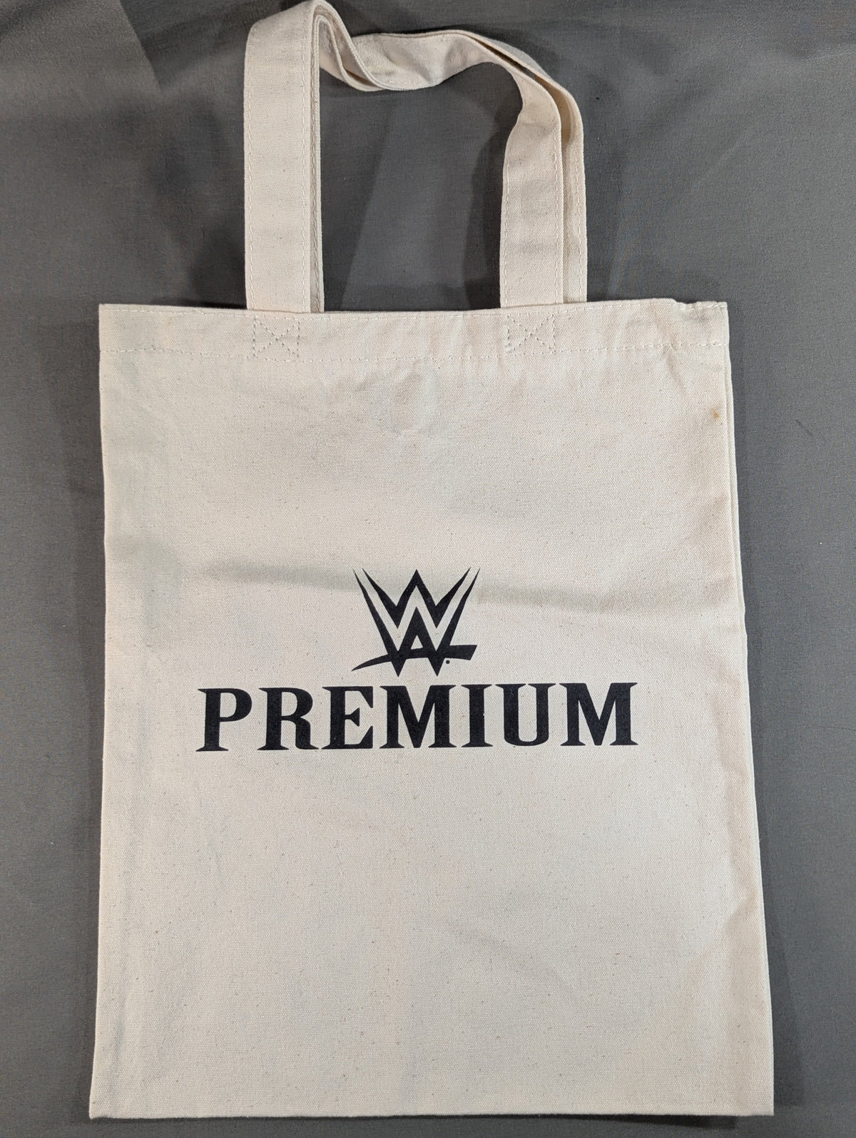 WWE PREMIUM トートバッグ①