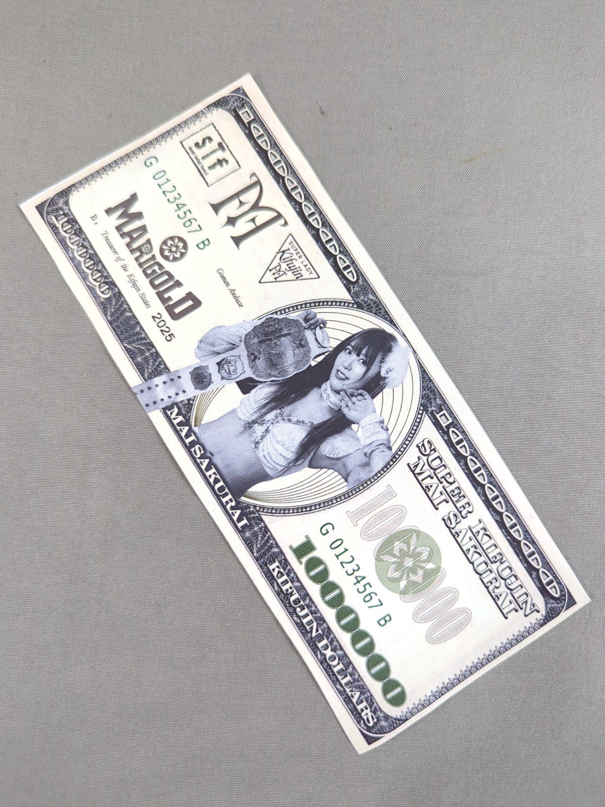 Mai Sakurai Lady Dollar Bill