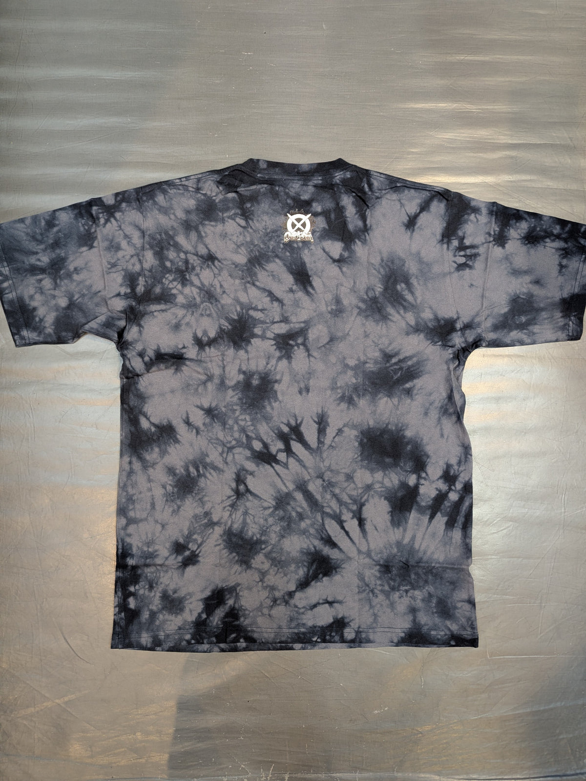 渡辺桃「BLACK PEACH」Tシャツ(2023)