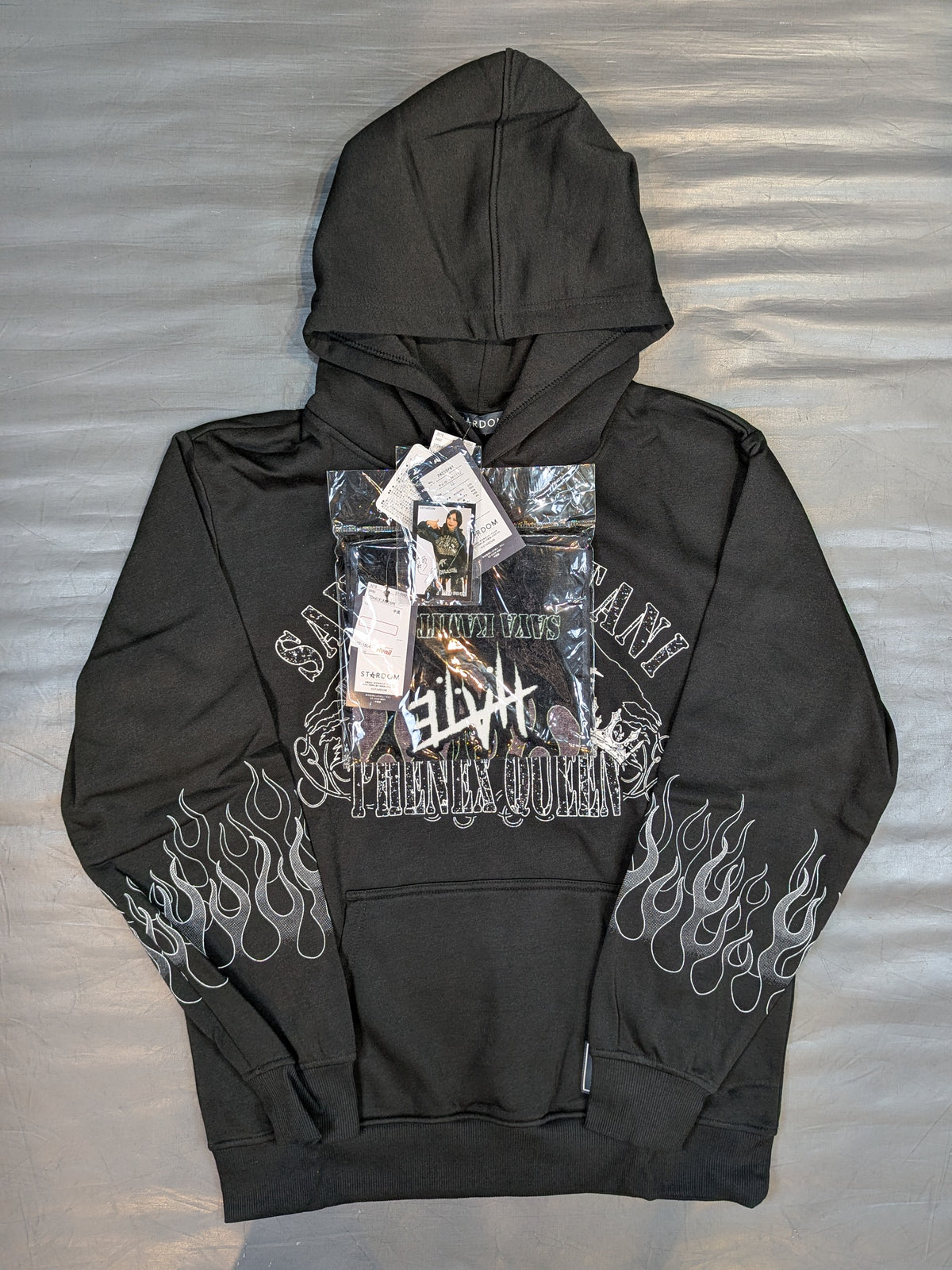 Stardom × Avail Saya Kamitani  Pullover hoodie  (Black)