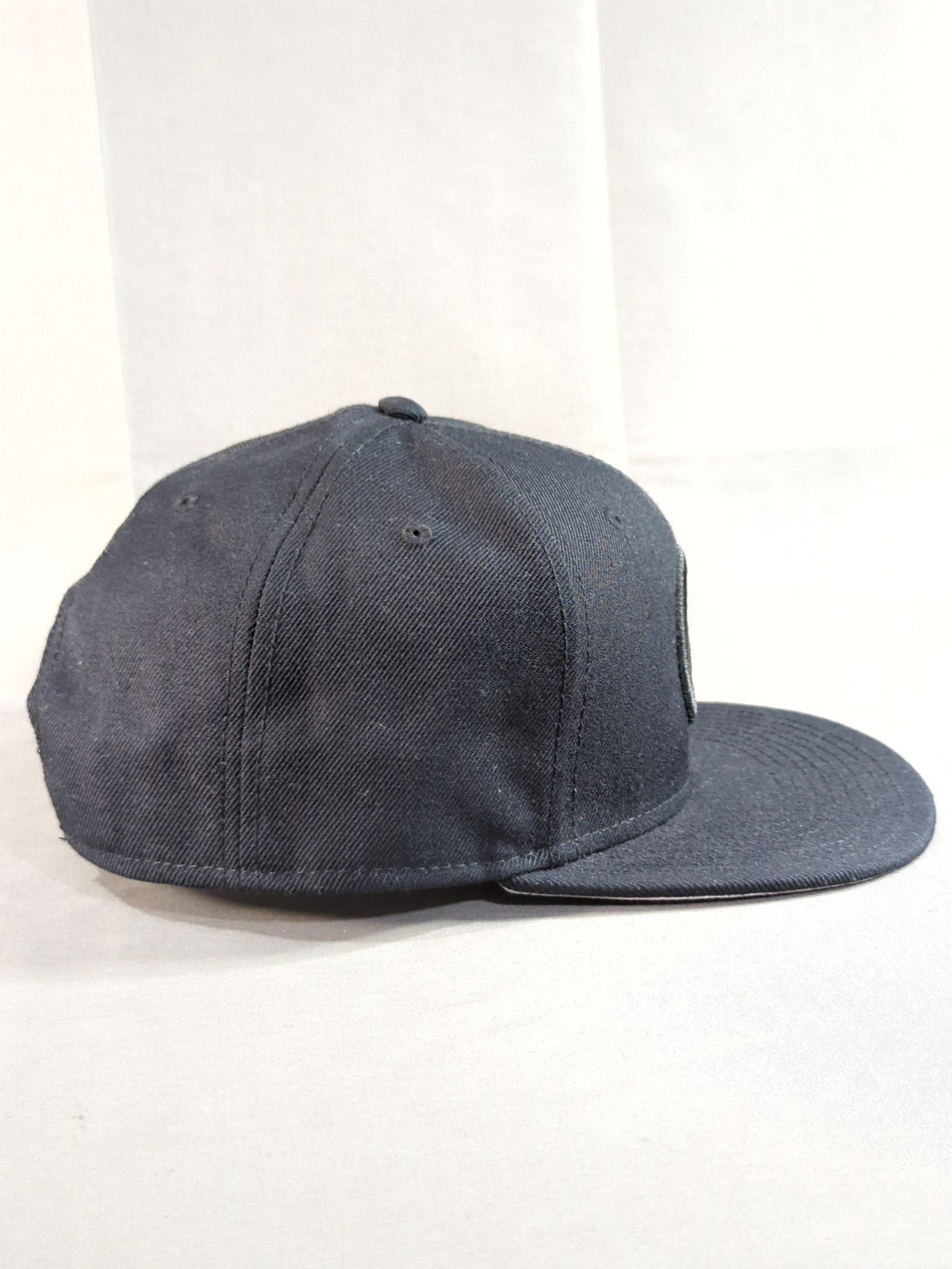 ROLLING CRADLE Logo Cap (2) (Black×Black)