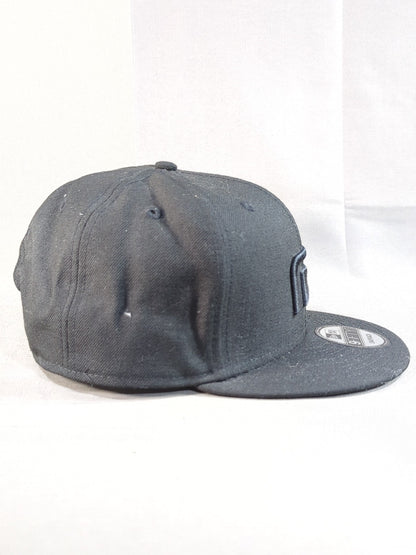 reversal × NEW ERA(R) 9FIFTY(TM) "BIG MARK" Snapback Cap