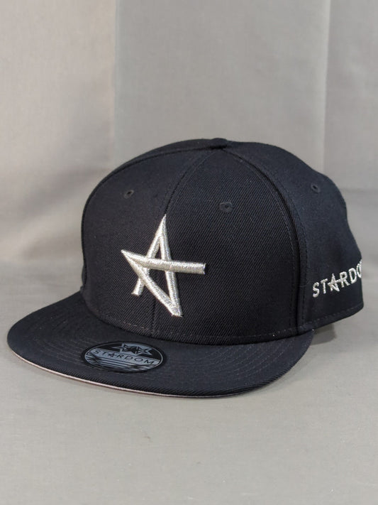 STARDOM Logo Cap (Black× White)