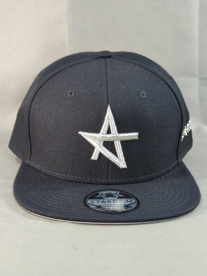 STARDOM Logo Cap (Black× White)