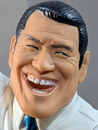 Antonio Inoki  (Dar in a suit!)