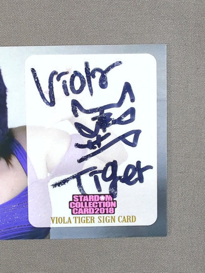 2018 STARDOM COLLECTION CARD Viola Tiger (Natsuko Tora ) Official autographed card