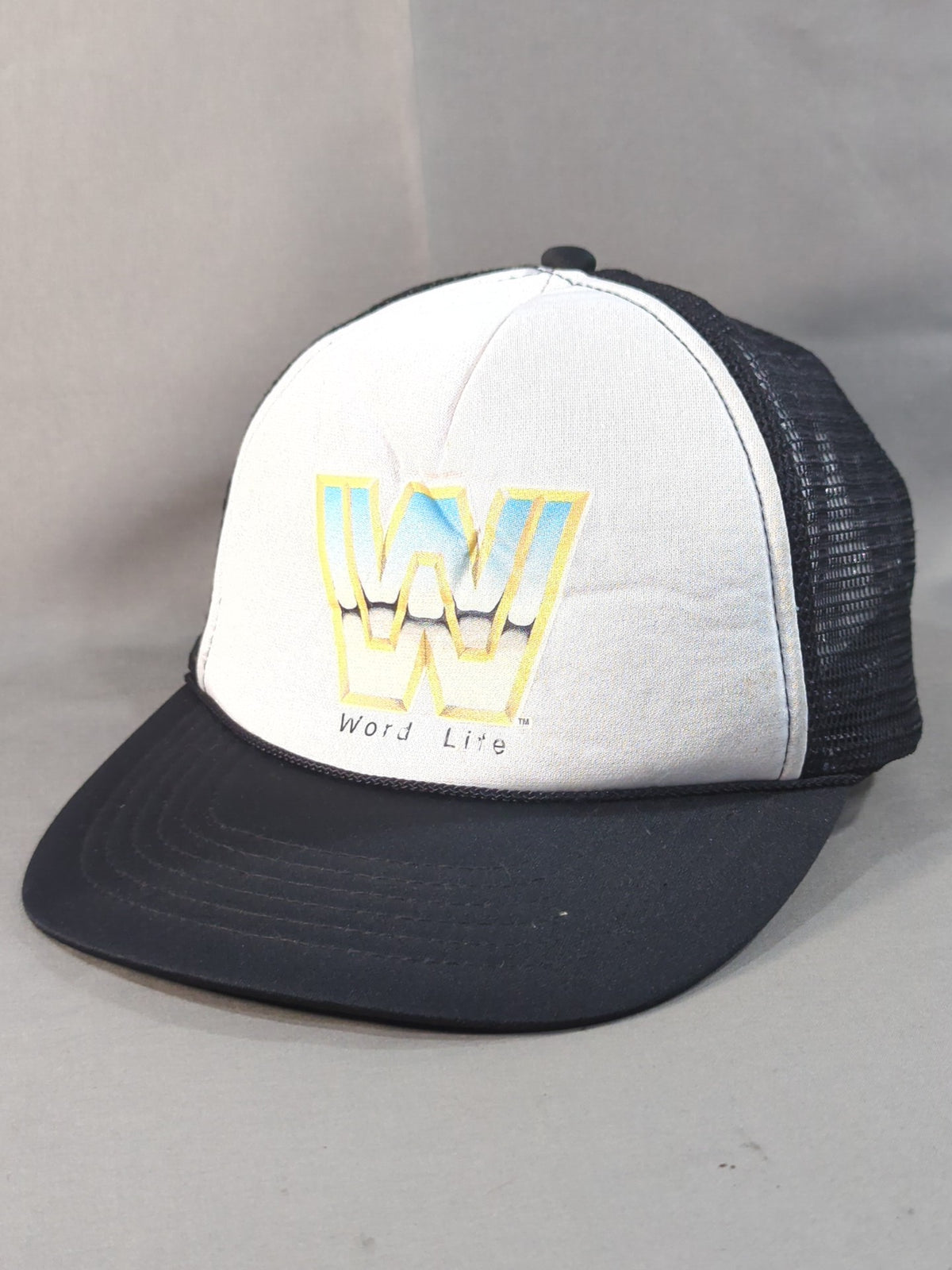 WWE Logo Mesh Cap (Black× White)