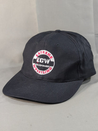 ECW 刺繍ロゴキャップ(ブラック)