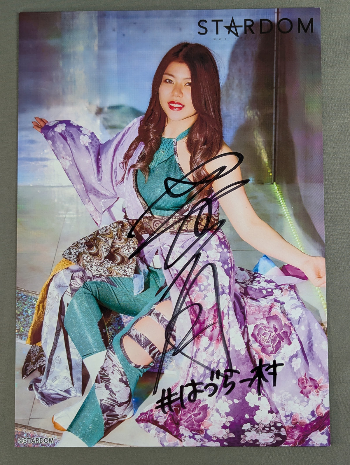Hazuki hand signed autograph Stardom Pro-Photo (G-6)