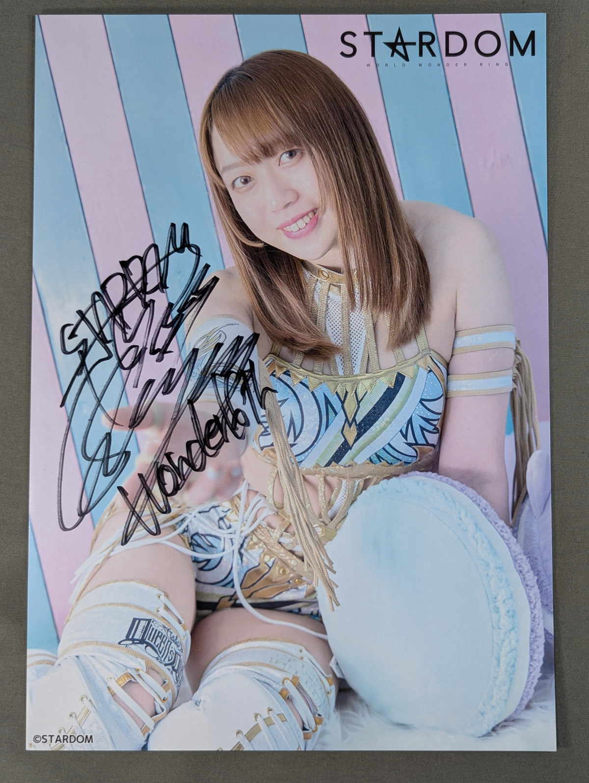 Saya Kamitani  hand signed autograph  Stardom Pro-Photo  (E-6)