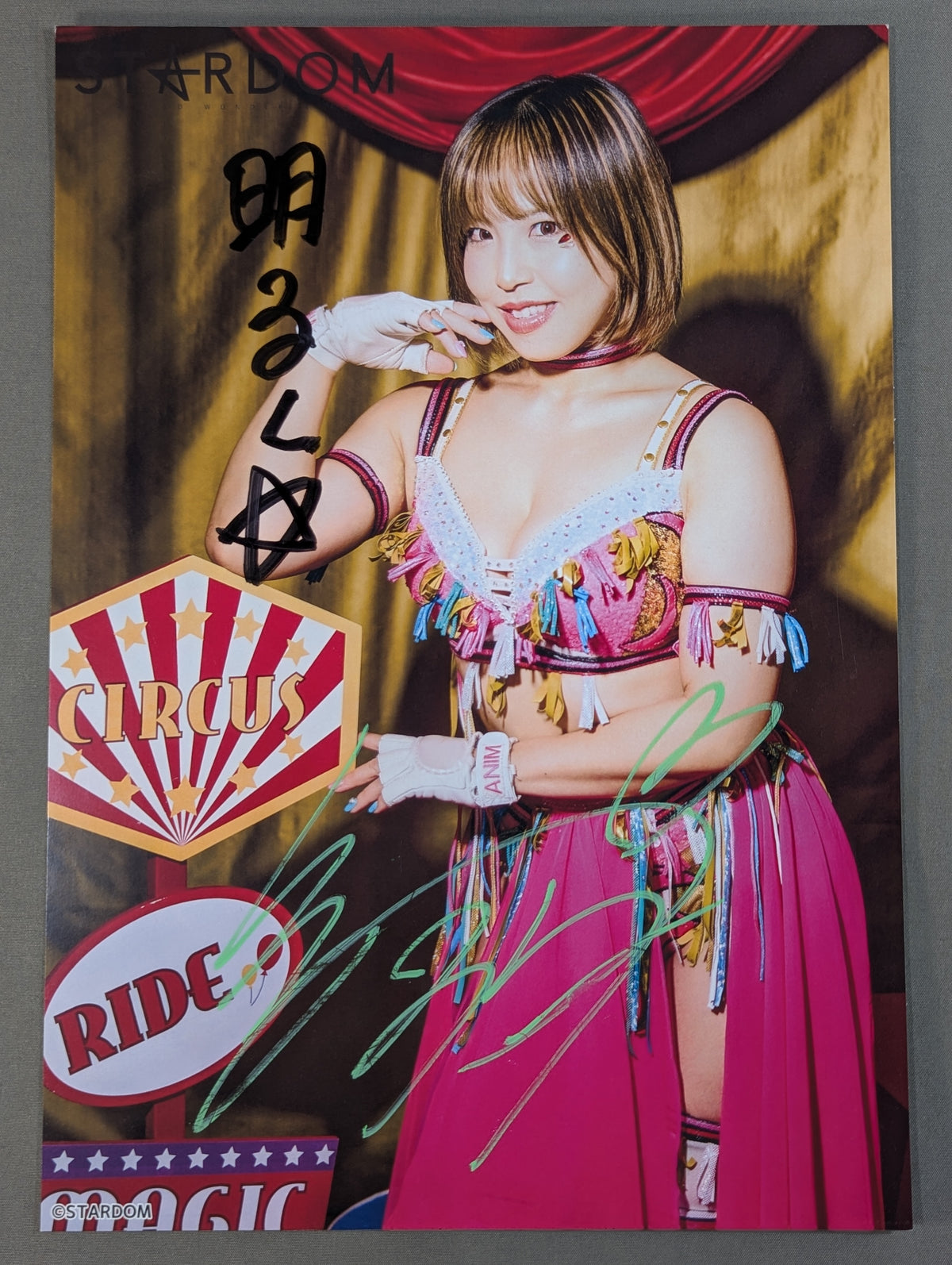 Mina Shirakawa  hand signed autograph  Stardom Pro-Photo  (P-8)