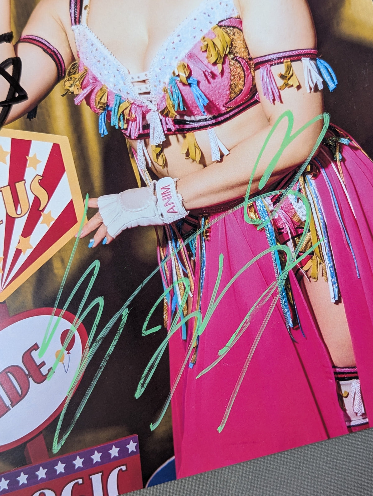 Mina Shirakawa  hand signed autograph  Stardom Pro-Photo  (P-8)