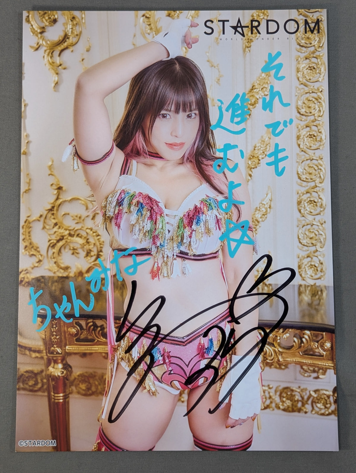 Mina Shirakawa  hand signed autograph  Stardom Pro-Photo  (Q-2)