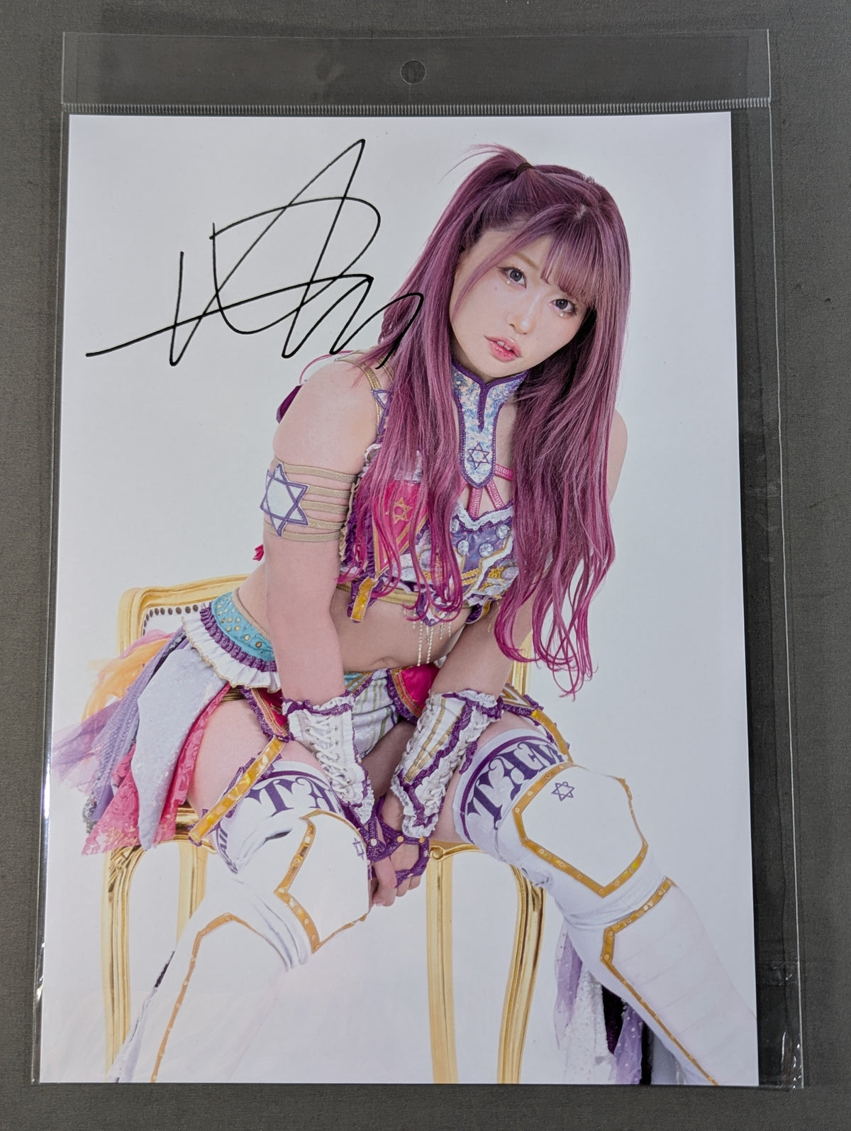 Tam Nakano  SPG Sitting Pro-Photo