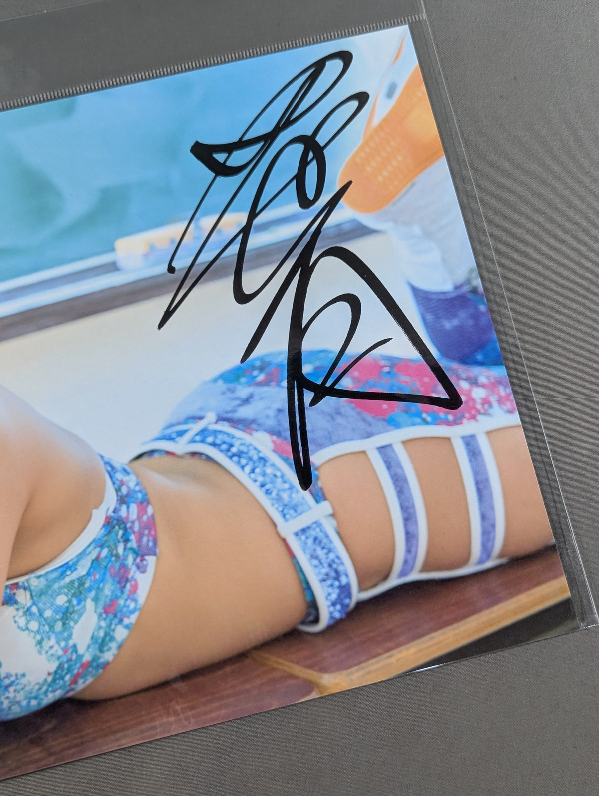 Hazuki SPG Lying Pro-Photo
