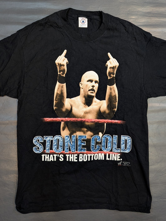 ストーン・コールド・スティーブ・オースチン「THAT'S THE BOTTOM LINE.」ピクチャーTシャツ(WWF(1998) / ブラック)