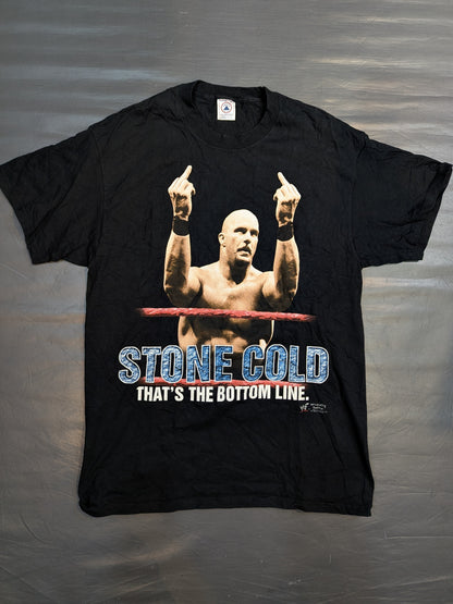 ストーン・コールド・スティーブ・オースチン「THAT'S THE BOTTOM LINE.」ピクチャーTシャツ(WWF(1998) / ブラック)