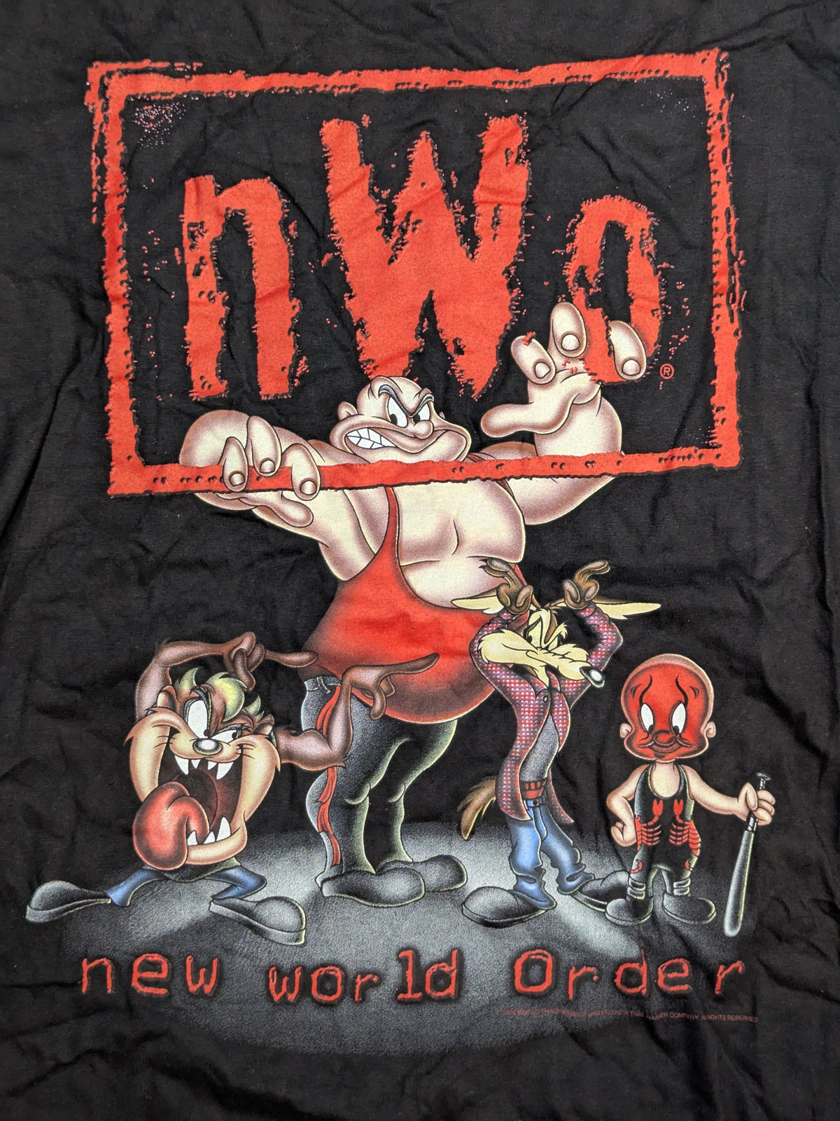 nWo×ルーニー・テューンズ Tシャツ(WCW(1990s) / ブラック)