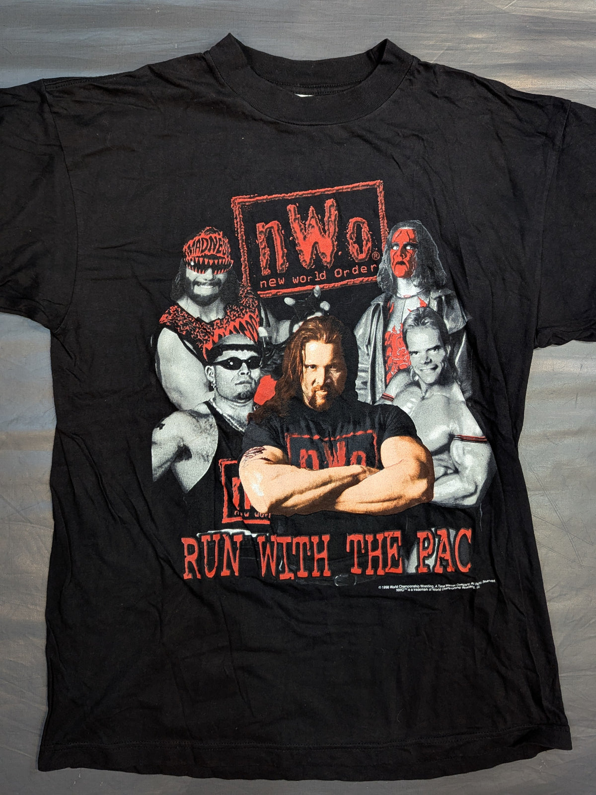 nWo Wolfpack 'RUN WITH THE PAC' Picture T-Shirt (WCW (1998) / Black)