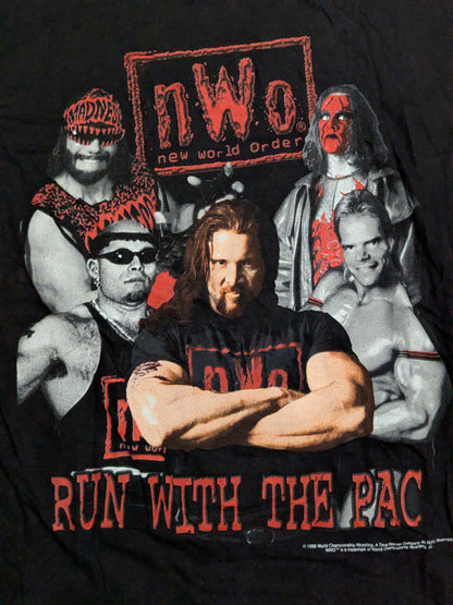 nWo Wolfpack 'RUN WITH THE PAC' Picture T-Shirt (WCW (1998) / Black)
