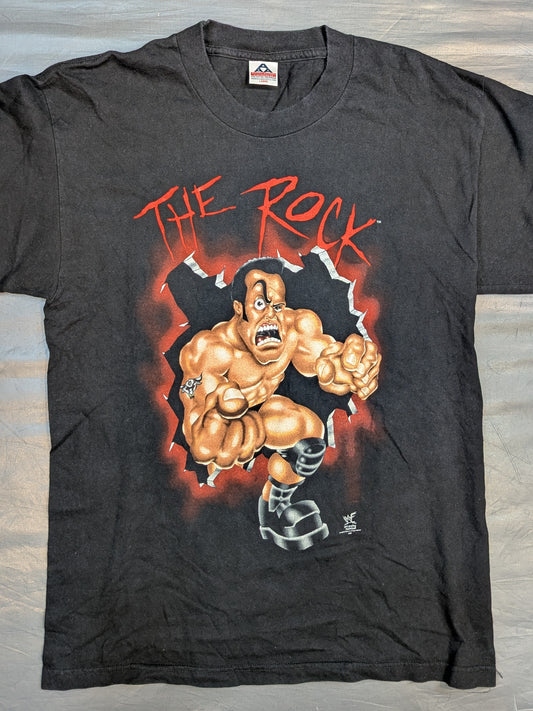 ザ・ロック「SMELL WHAT THE ROCK IS COOKING.」ピクチャーTシャツ(WWF(1998) / ブラック)