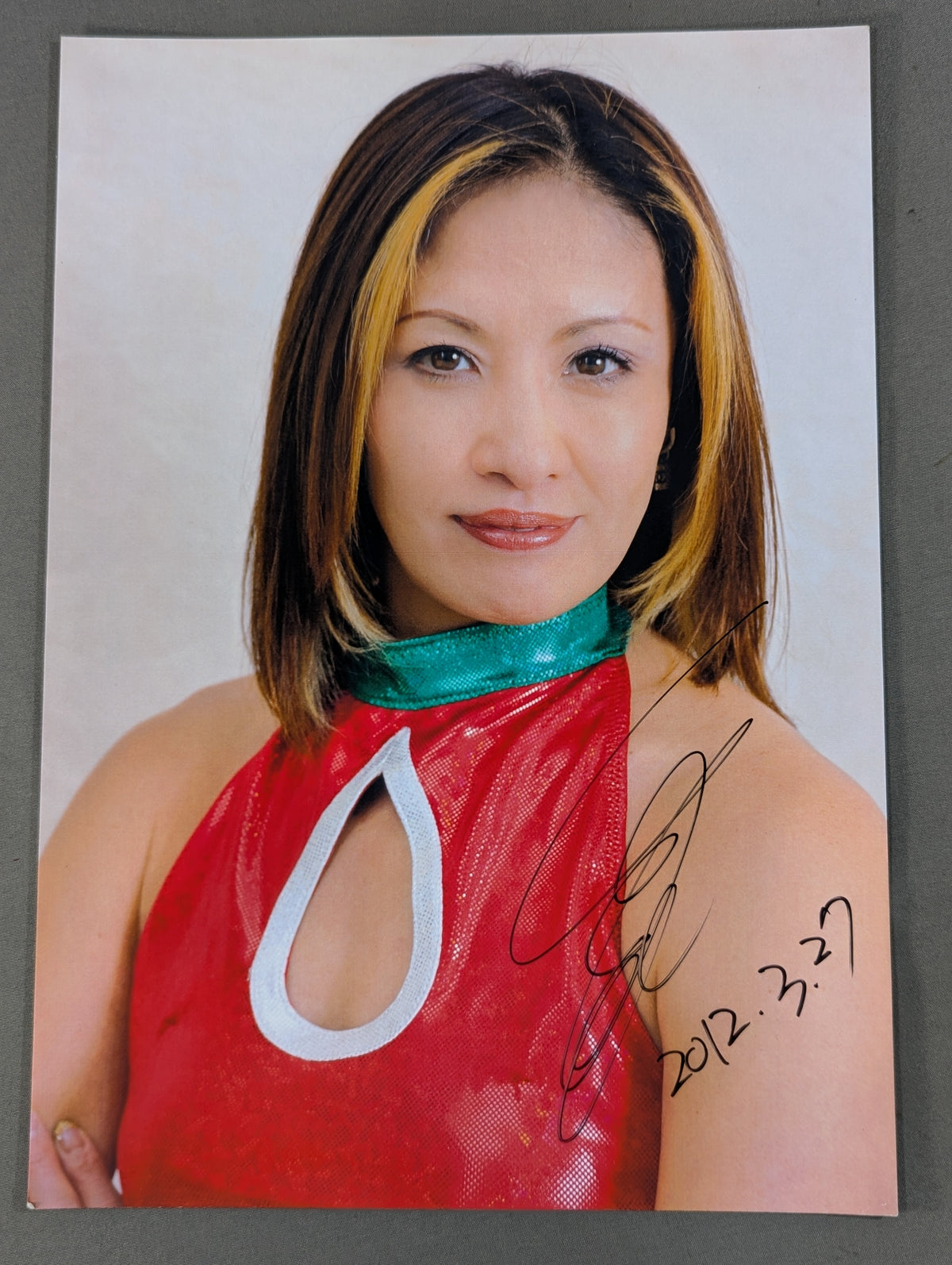 下田美馬 直筆サイン入り ポートレート(A-4)