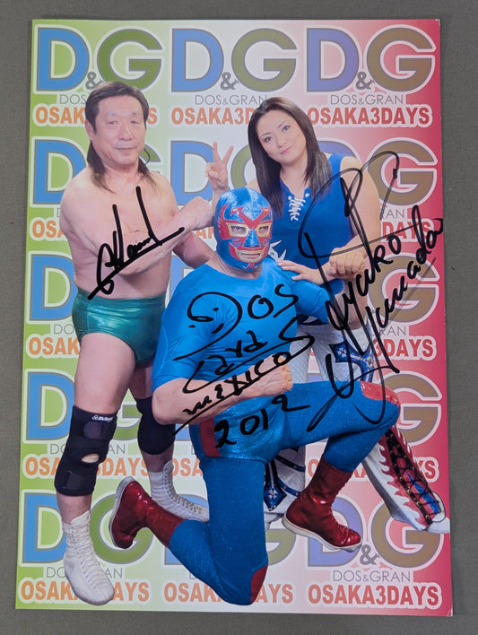 Dos Caras &Gran Hamada &Ayako Hamada  3 fighters hand signed autograph  Pro-Photo 