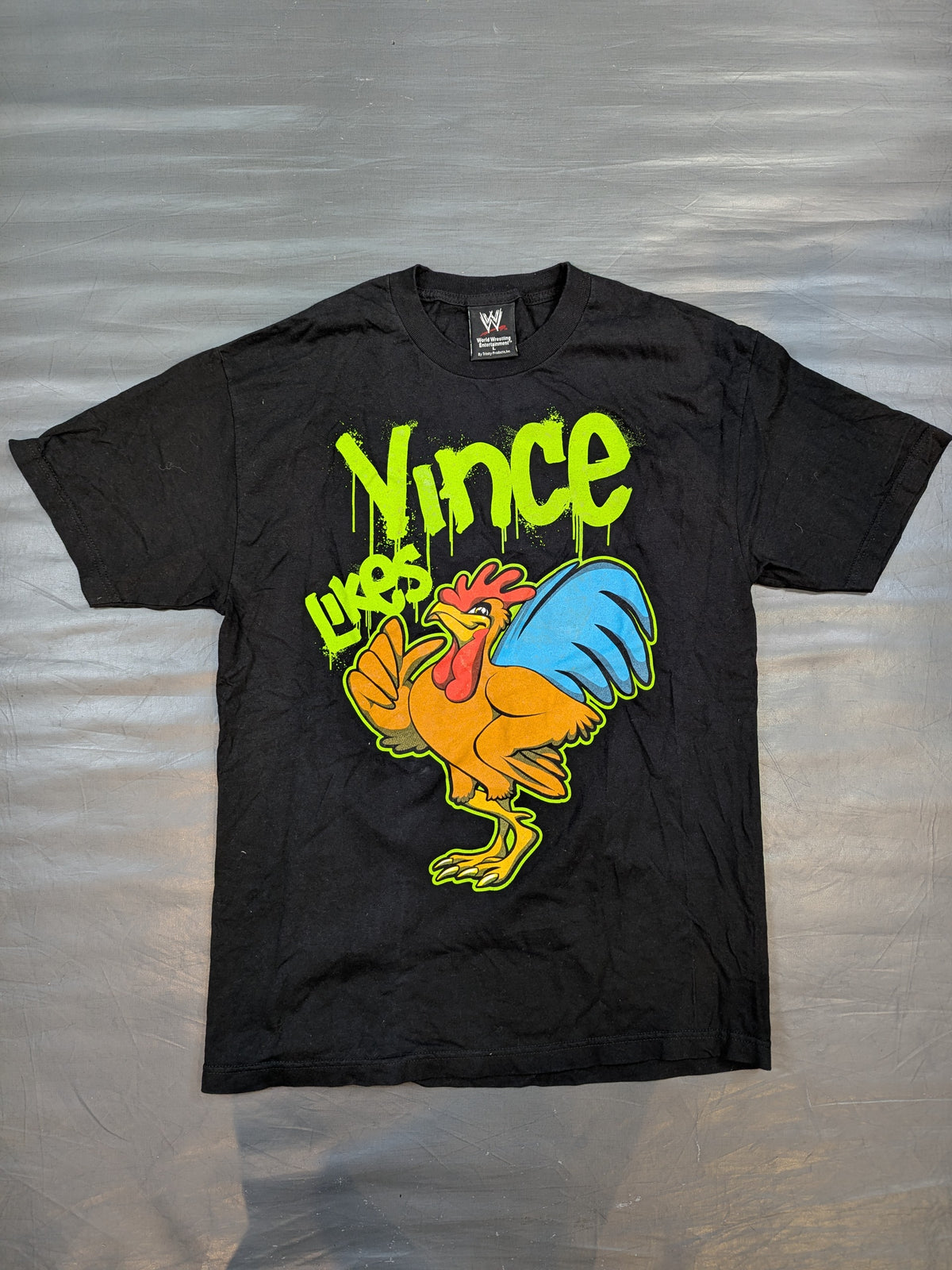 D-GENERATION X「Vince Likes」イラストTシャツ(WWE(2002) / ブラック)