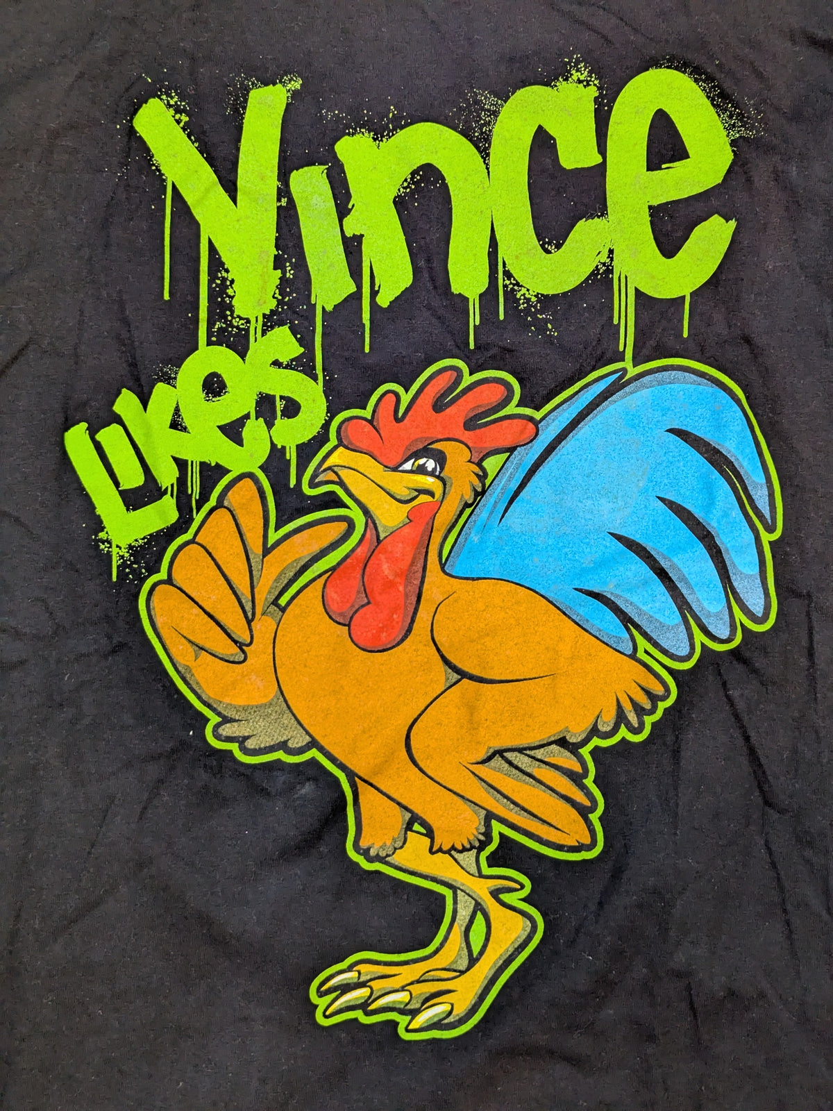 D-GENERATION X「Vince Likes」イラストTシャツ(WWE(2002) / ブラック)