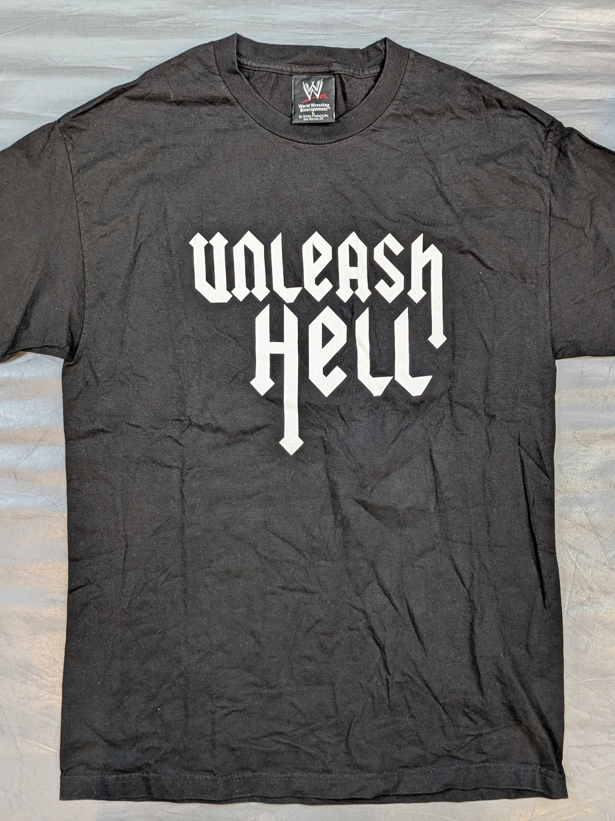 ストーン・コールド・スティーブ・オースチン「Unleash Hell」Tシャツ(WWE(2005) / ブラック)