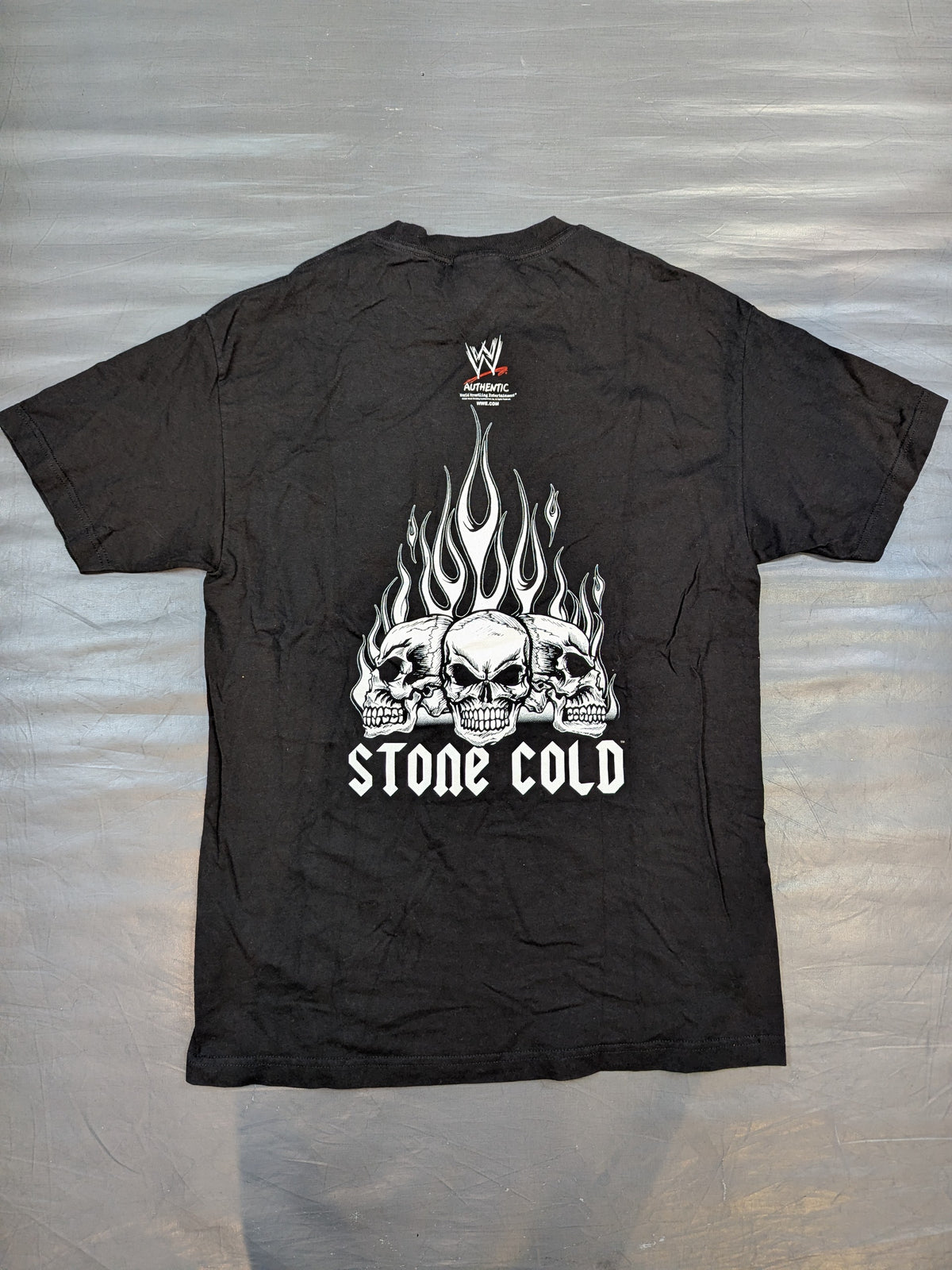 ストーン・コールド・スティーブ・オースチン「Unleash Hell」Tシャツ(WWE(2005) / ブラック)
