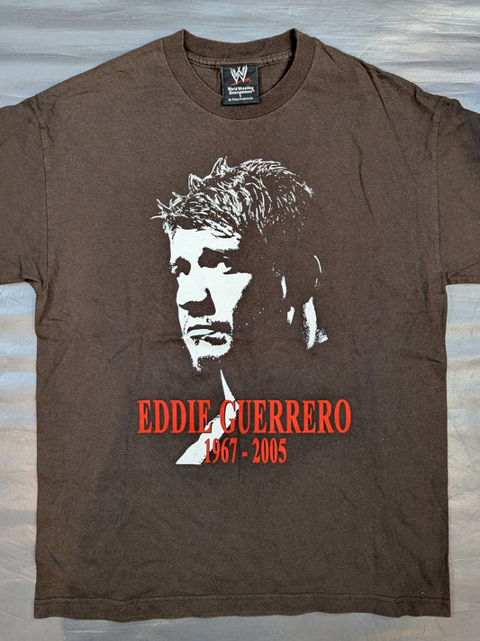 Eddie Guerrero "1967-2005" T-shirt (WWE (2005) / Brown)