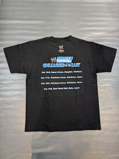 SMACKDOWN! UNLEASHED IN THE EAST T-Shirt (WWE (2003) / Black)