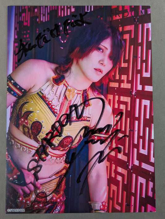 Utami Hayashishita  hand signed autograph  Stardom Pro-Photo  (B-3)