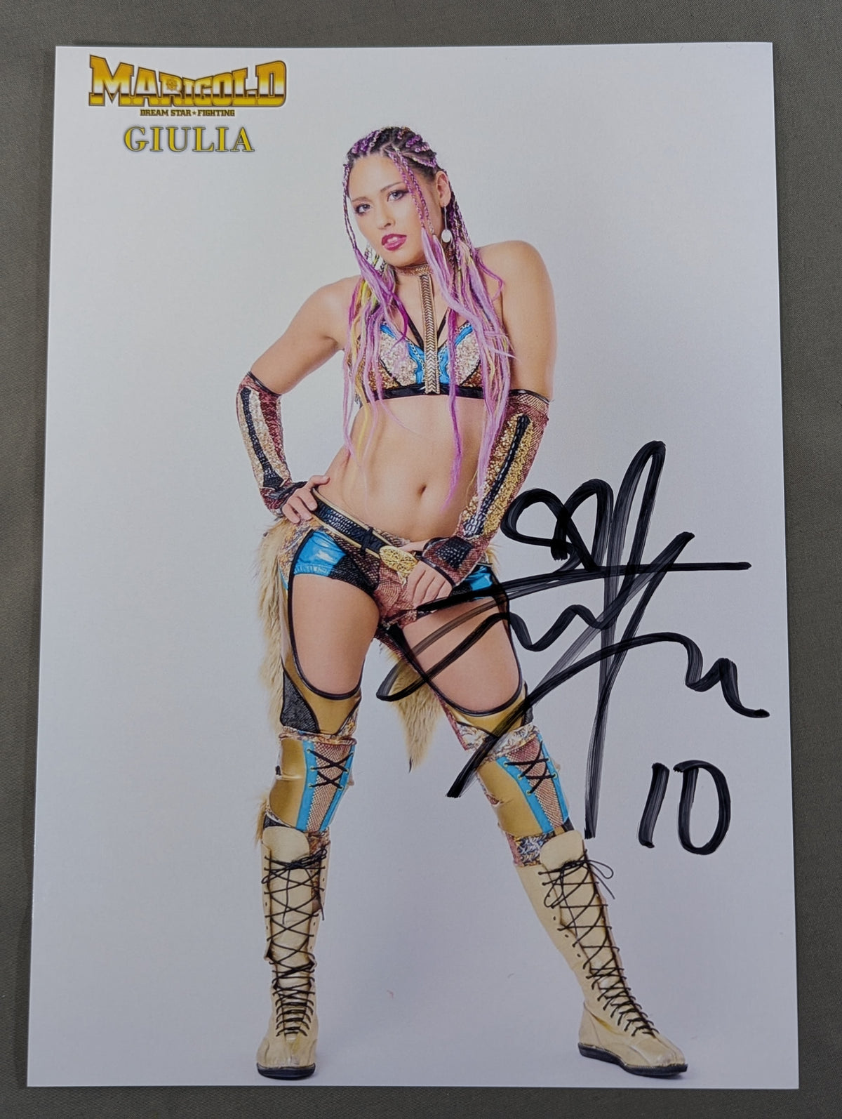 Giulia  hand signed autograph  Marigold Pro-Photo  (B-9)