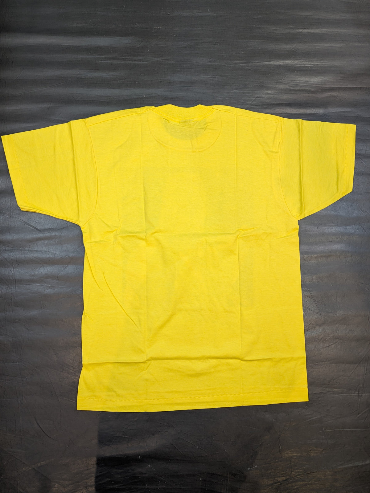 Hulk Hogan Illustration T-Shirt (WWF (1990s) / Yellow)