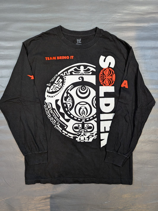 ザ・ロック「TEAM BRING IT SOLDIER」ロングスリーブTシャツ(WWE(2011) / ブラック)