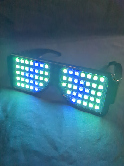 エル・ファンタズモ LEDサングラス