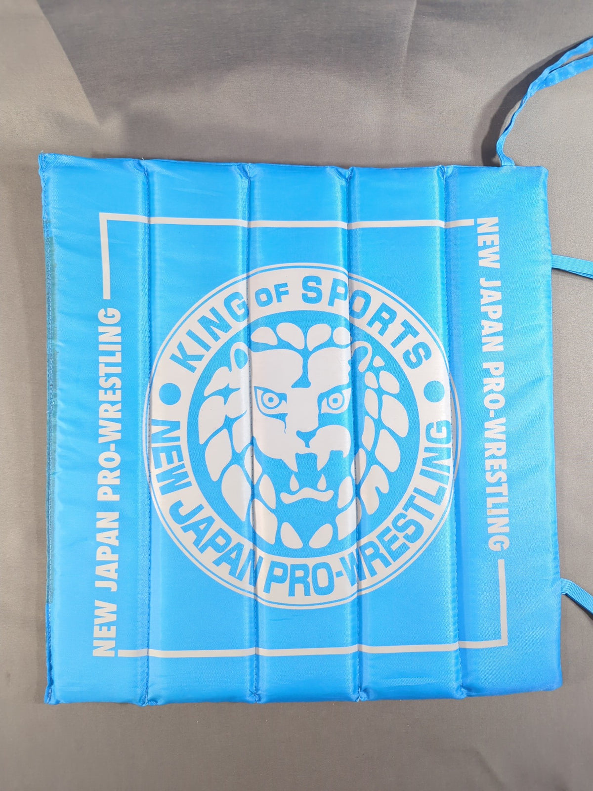 New Japan Pro Wrestling  Lion Mark  Folding Zabuton Set