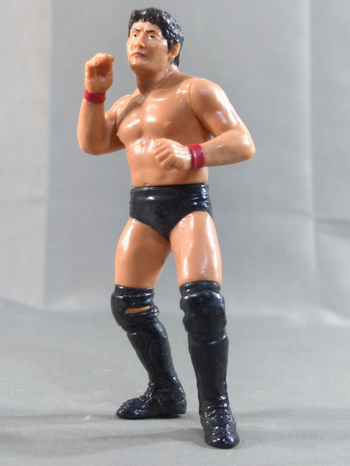 Akira Maeda  (red wristband)