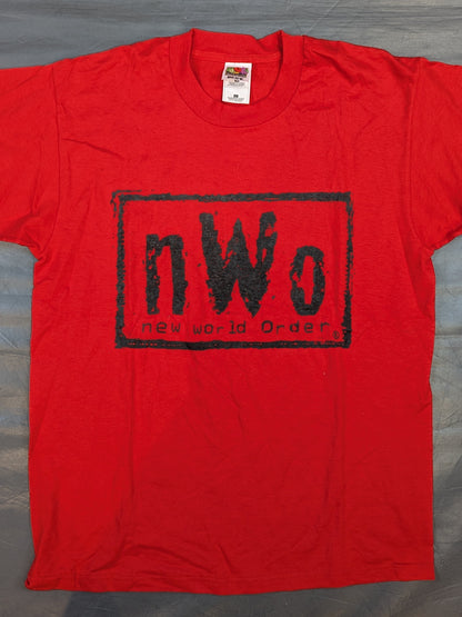 nWo ウルフパックTシャツ④(WCW(1990s) / レッド)