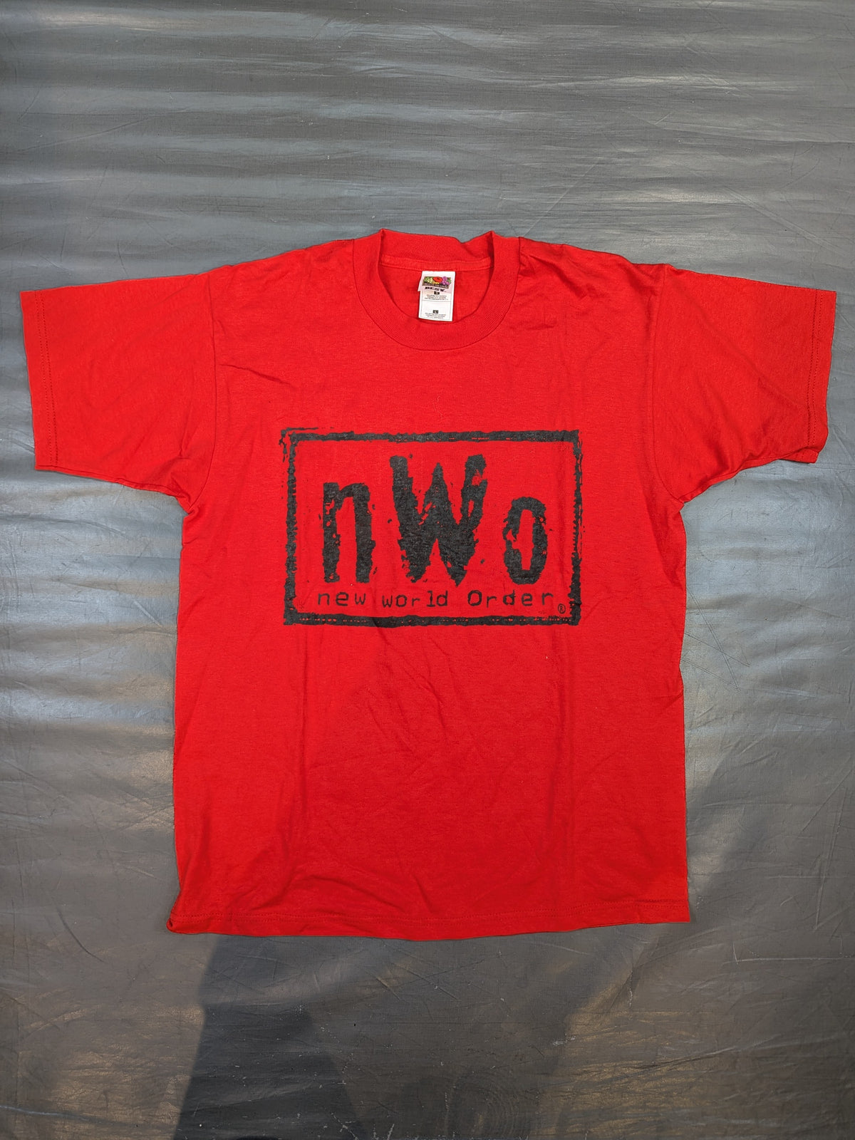 nWo ウルフパックTシャツ④(WCW(1990s) / レッド)