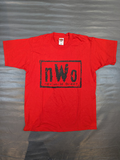 nWo ウルフパックTシャツ④(WCW(1990s) / レッド)