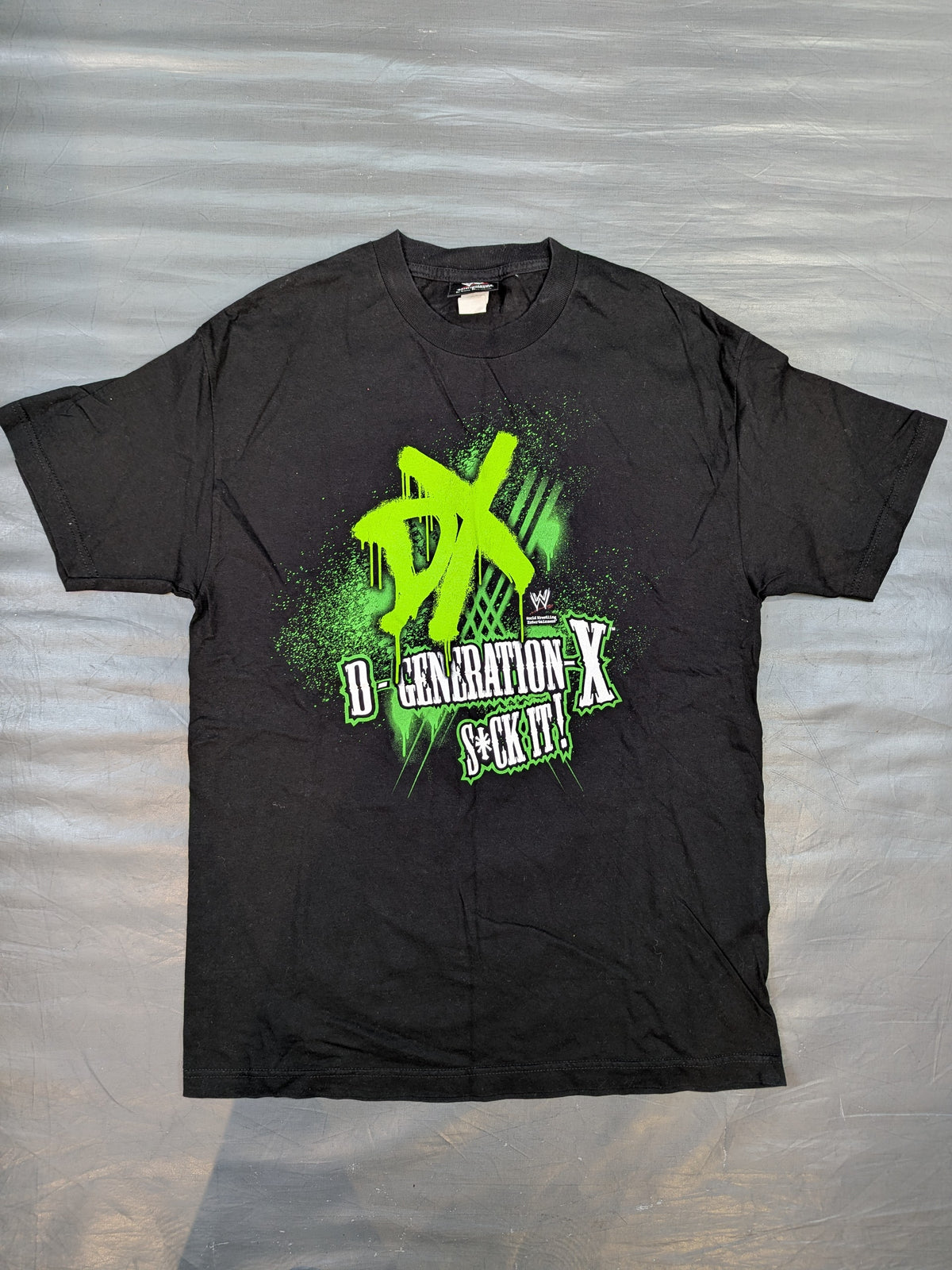 D-GENERATION X「SUCK IT!」 T-shirt (WWE (2000s) / Black)