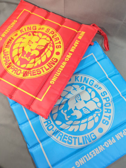 新日本プロレス ライオンマーク 折りたたみ座布団セット