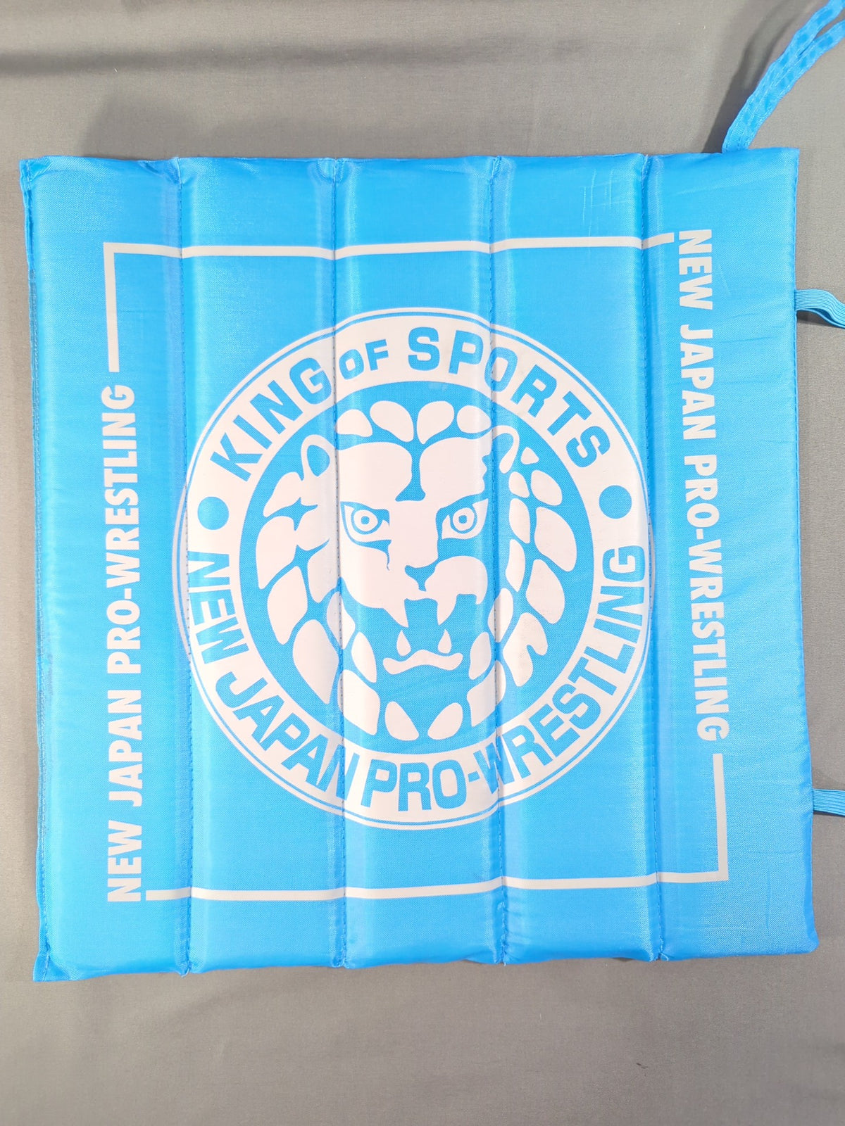 新日本プロレス ライオンマーク 折りたたみ座布団セット